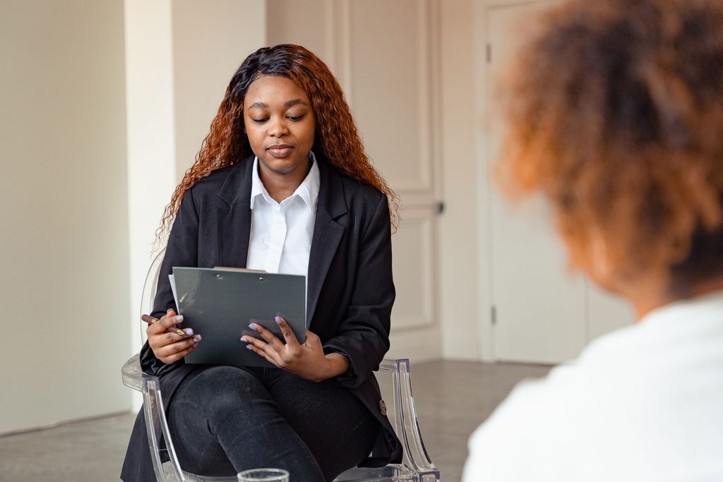 Patient talking with a psychiatrist in Mansfield TX during a consultation